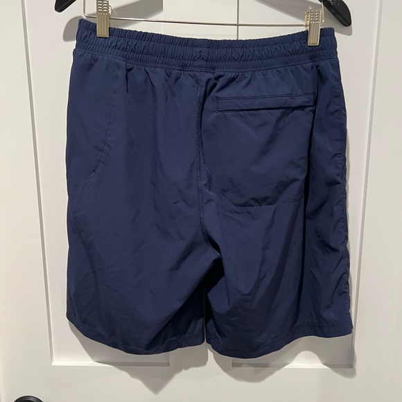 Rhone 9″ Mako Short Unlined Navy- Men’s Medium NWT - Picture 3 of 4